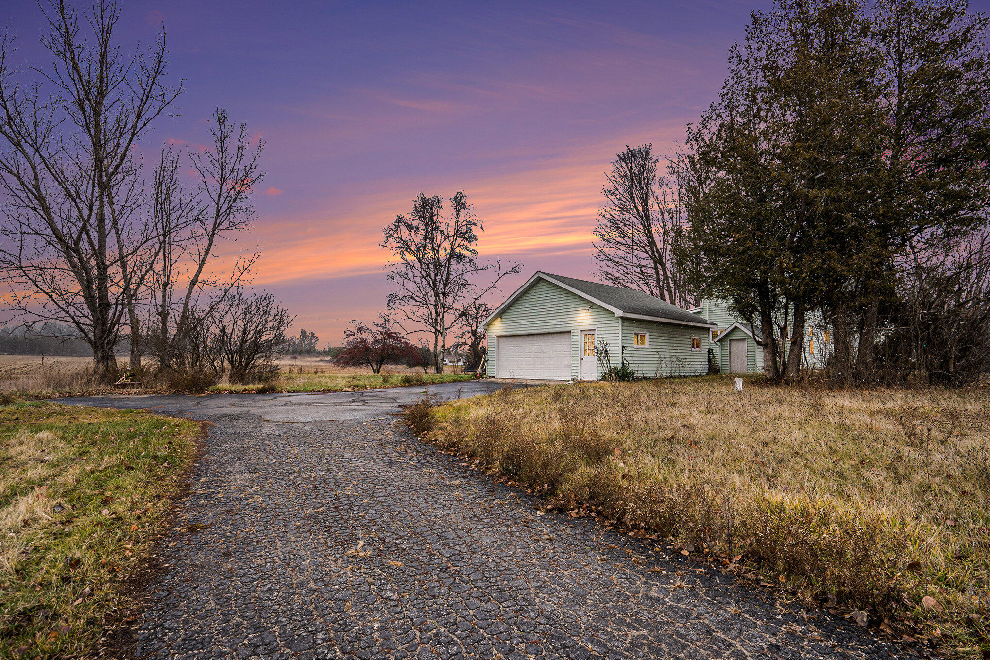 001_mkb05018.psd-twilight_945