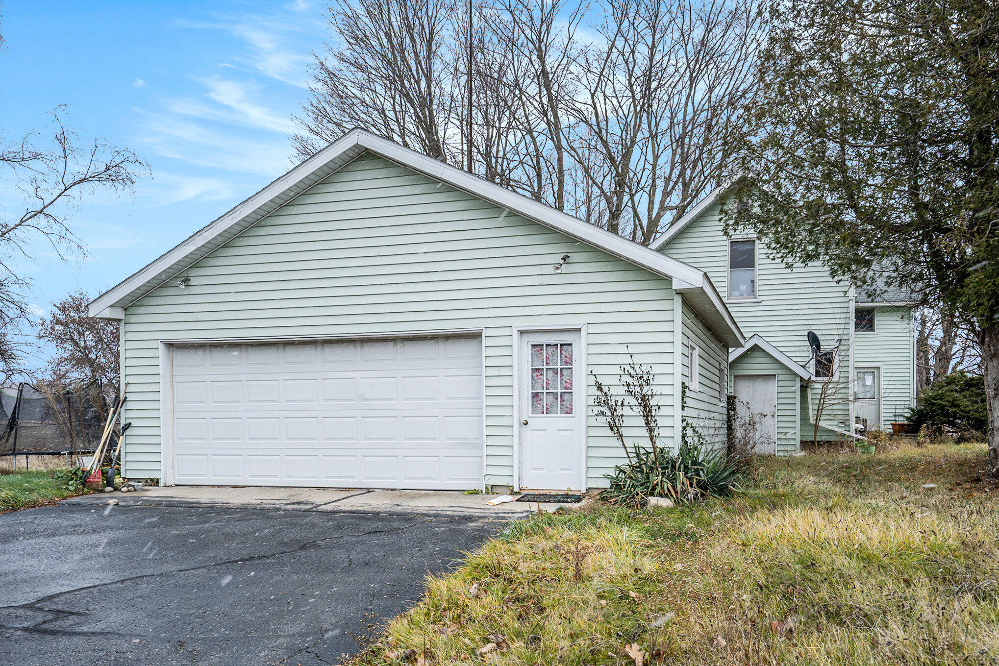 1088 West Remus Road Mount Pleasant, MI 48858 - Photo 3 of 16 003_mkb05006_728