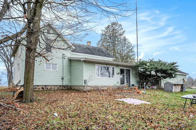 $199,900 | 1088 West Remus Road, Mount Pleasant, MI 48858