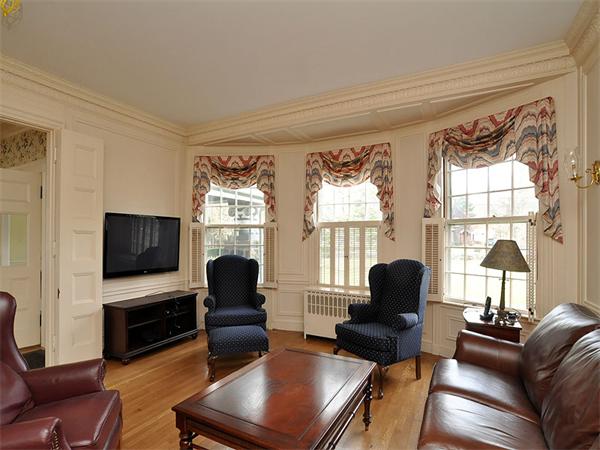 208 Chapman Street Canton, MA 02021 - Photo 8 of 17 Gallery Image 8