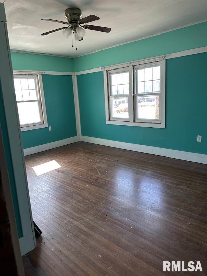 213 North Illinois Street Camp Point, IL 62320 - Photo 8 of 10