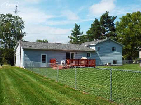10276 North Lewis Road Clio, MI 48420 - Photo 11 of 14 20420331-10.JPG