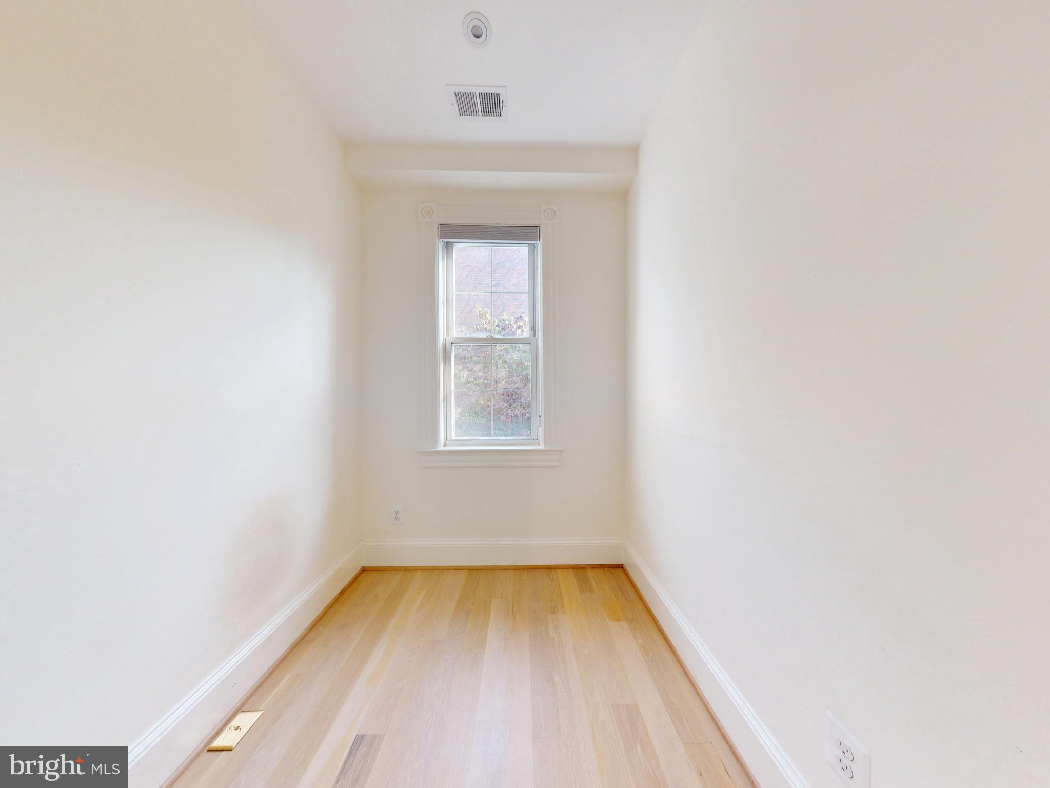 1808 Riggs Place Northwest Washington, DC 20009 - Photo 30 of 43 Floor 2 Office Room