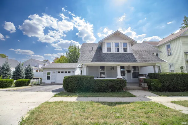 $135,000 | 232 East Washington Street, Winchester, IN 47394