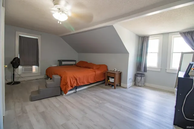 $135,000 | 232 East Washington Street, Winchester, IN 47394