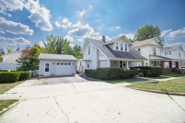 $135,000 | 232 East Washington Street, Winchester, IN 47394