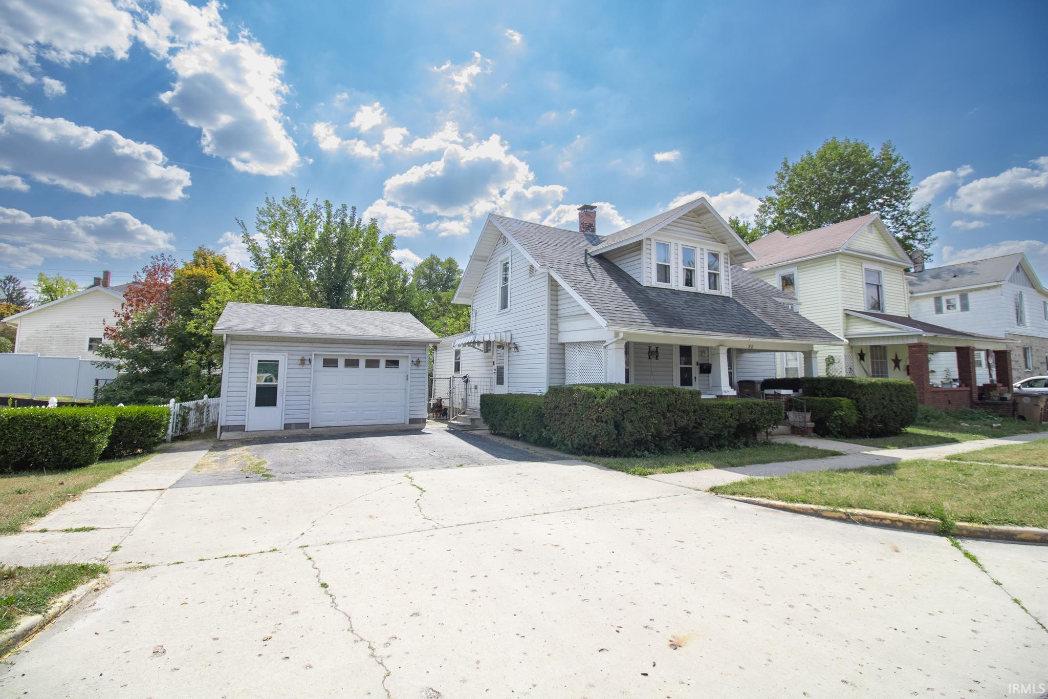 232 East Washington Street Winchester, IN 47394 - Photo 2 of 19