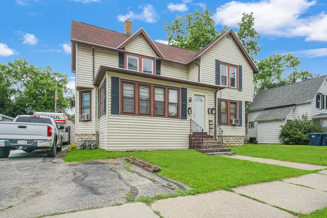 $265,000 | 275 East 2nd Street, Fond du Lac, WI 54935
