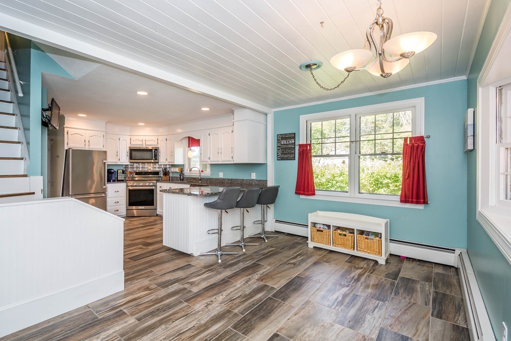 46 Thorndike Road North Andover, MA 01845 - Photo 8 of 29 Gallery Image 8