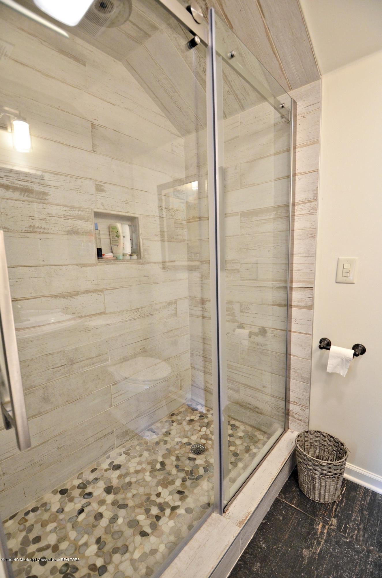 139 Swan Road Coldwater, MS 38618 - Photo 25 of 35 Full bath shower