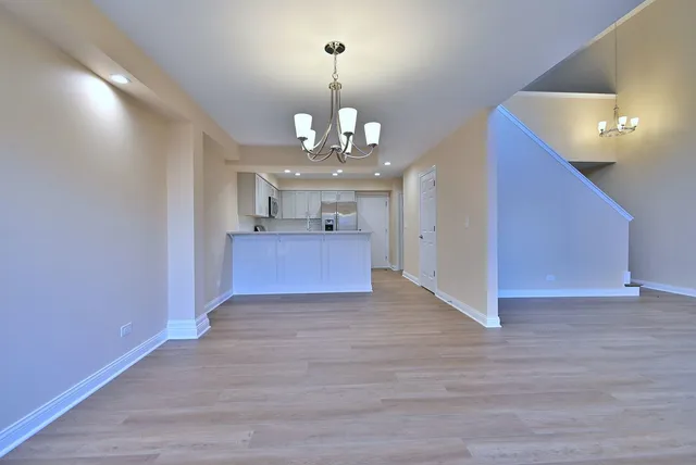 $424,900 | 3208 Raphael Court, St. Charles, IL 60175