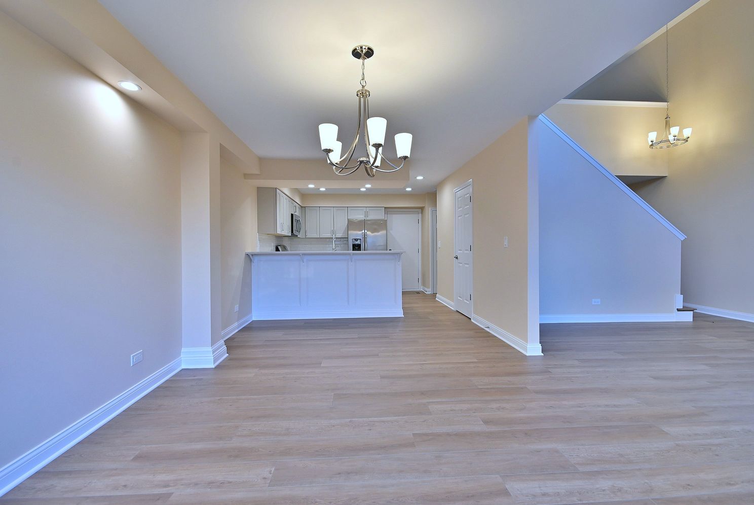 3208 Raphael Court St. Charles, IL 60175 - Photo 12 of 47 a view of a livingroom with a kitchen