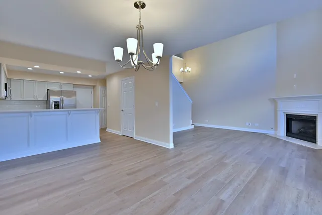 $424,900 | 3208 Raphael Court, St. Charles, IL 60175