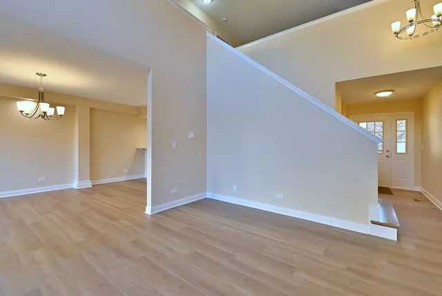 $424,900 | 3208 Raphael Court, St. Charles, IL 60175