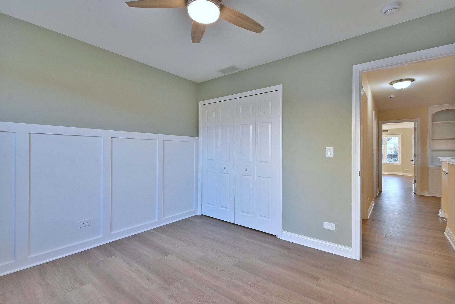 3208 Raphael Court St. Charles, IL 60175 - Photo 42 of 47 a view of a livingroom with an empty space