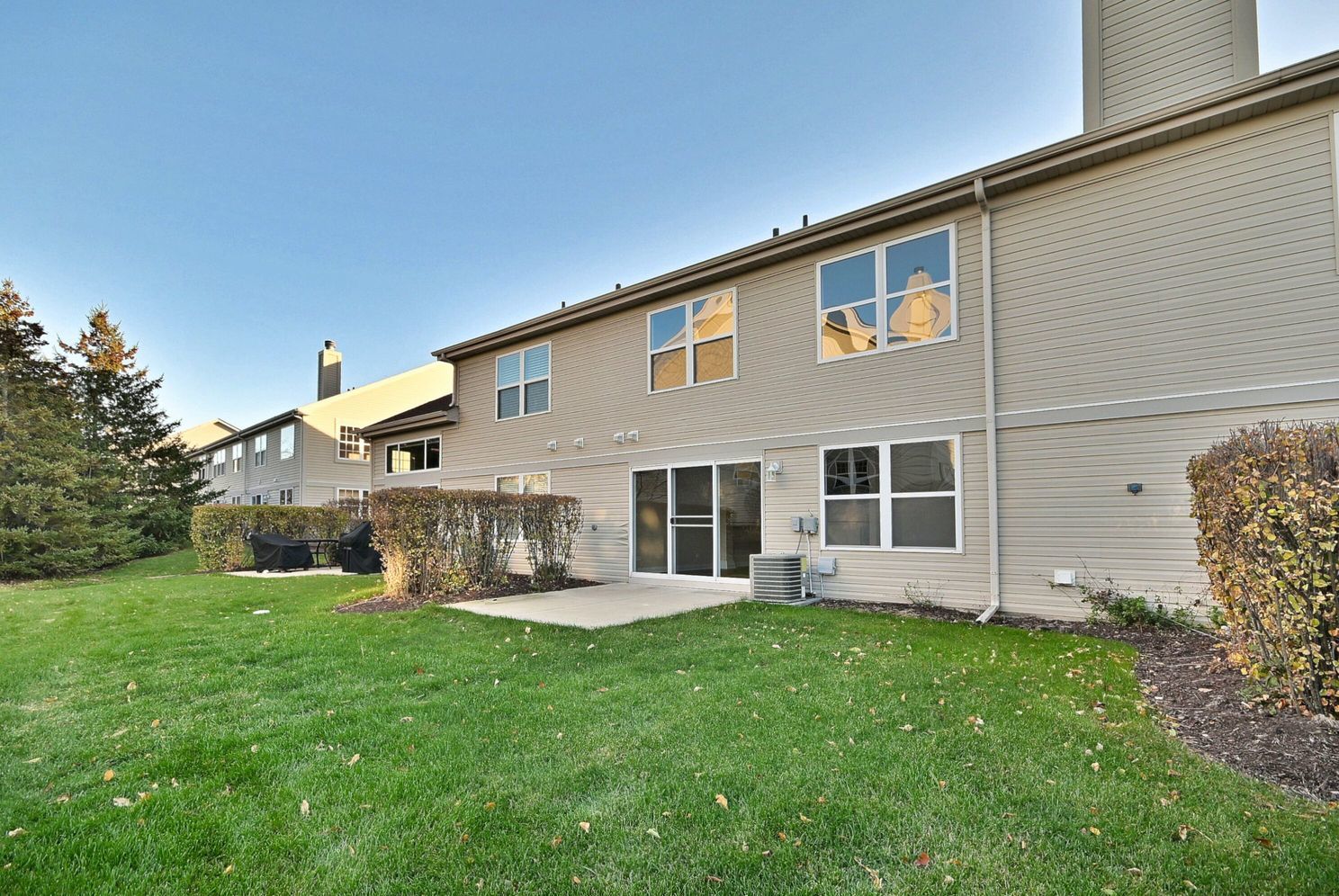3208 Raphael Court St. Charles, IL 60175 - Photo 5 of 47 a front view of house with yard and green space
