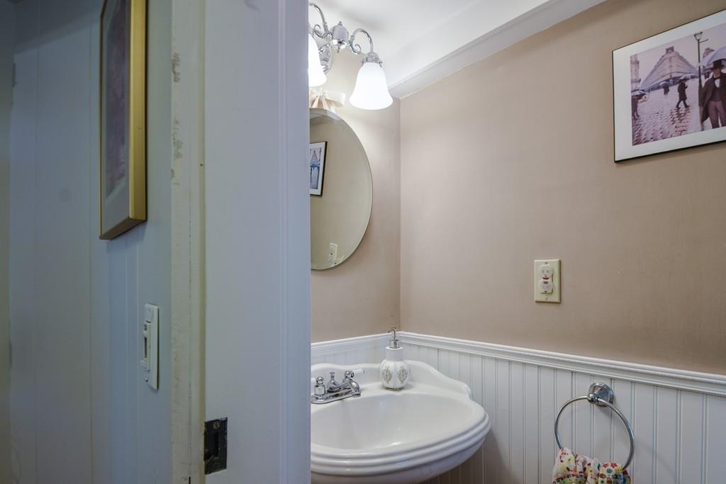 243 Stonebridge Road Wayland, MA 01778 - Photo 23 of 36