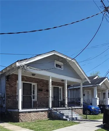 $900 | 2247 North Galvez Street, New Orleans, LA 70117