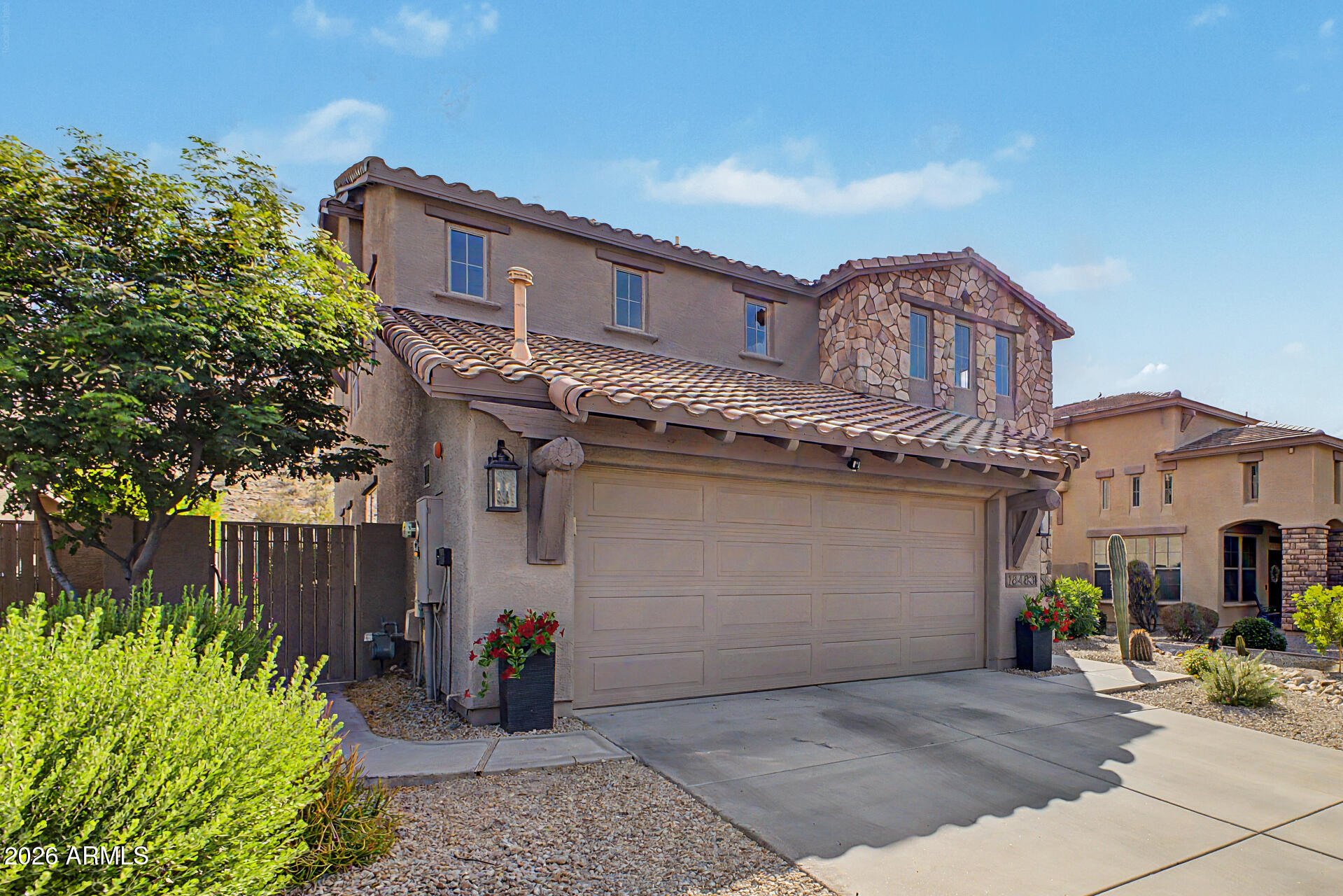 18483 Verdin Road Goodyear, AZ 85338 - Photo 8 of 48 04 - Verdin