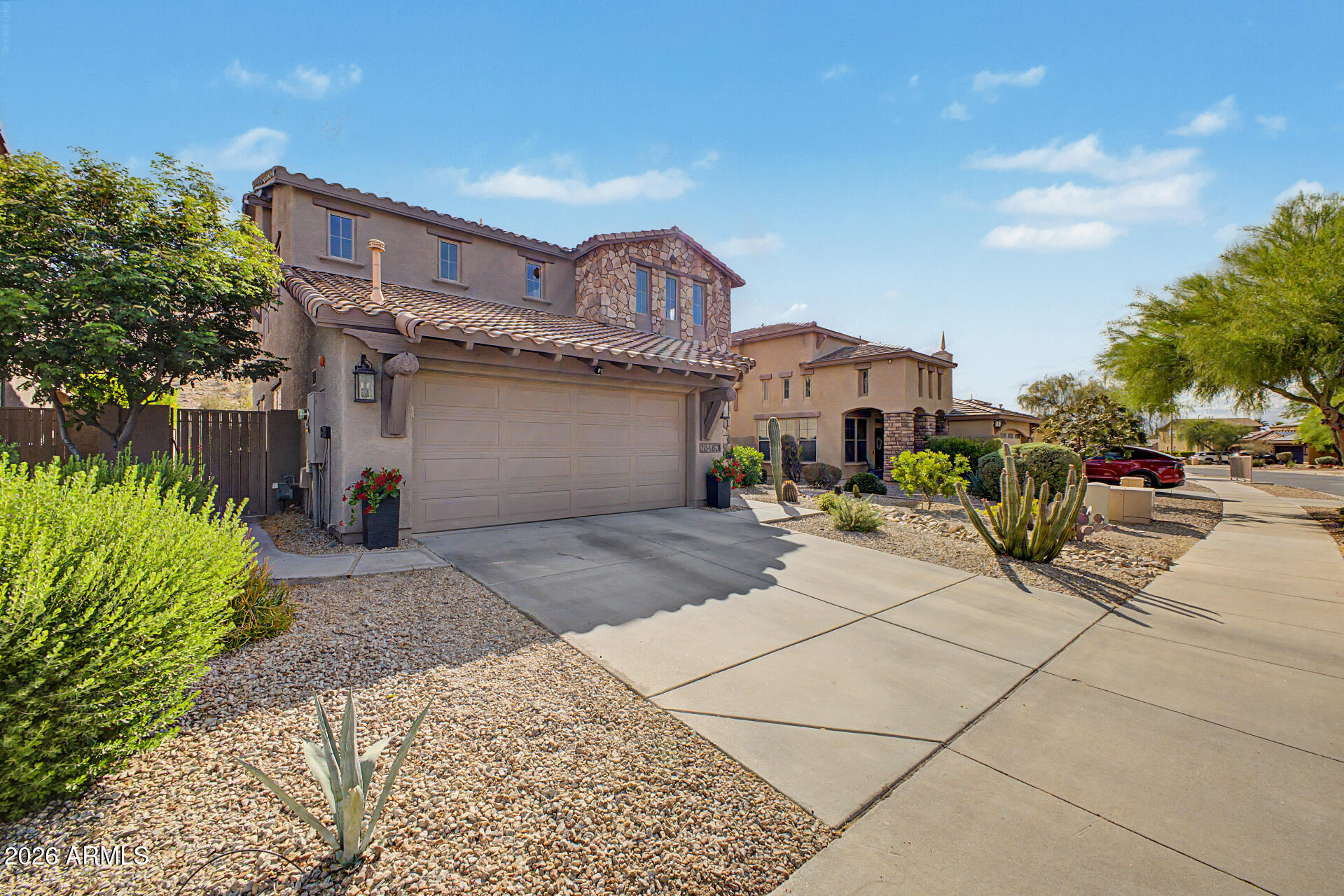 18483 Verdin Road Goodyear, AZ 85338 - Photo 7 of 48 03 - Verdin