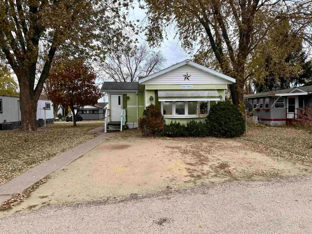 $19,500 | 38005 Highway 18, Unit 29, Prairie du Chien, WI 53821