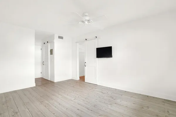 $1,900 | 32 Colonial Club Drive, Unit 203, Boynton Beach, FL 33435