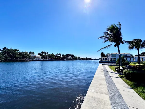 $1,900 | 32 Colonial Club Drive, Unit 203, Boynton Beach, FL 33435