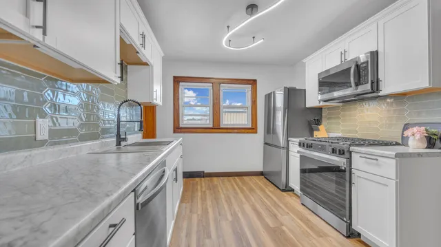 $239,900 | 715 North 14th Street, Sheboygan, WI 53081