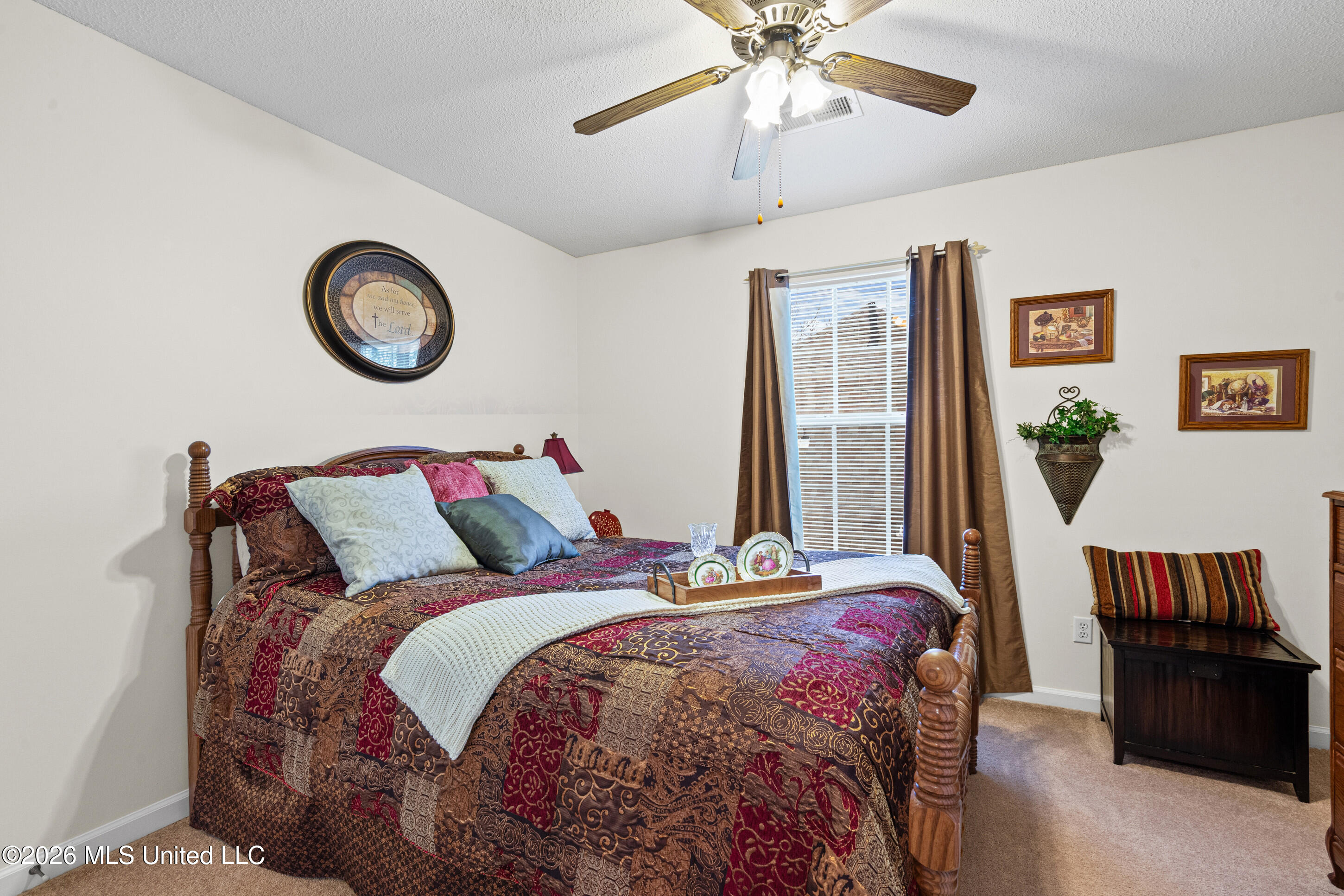 6546 Braybourne Main Olive Branch, MS 38654 - Photo 14 of 30 Bright Guest Bedroom