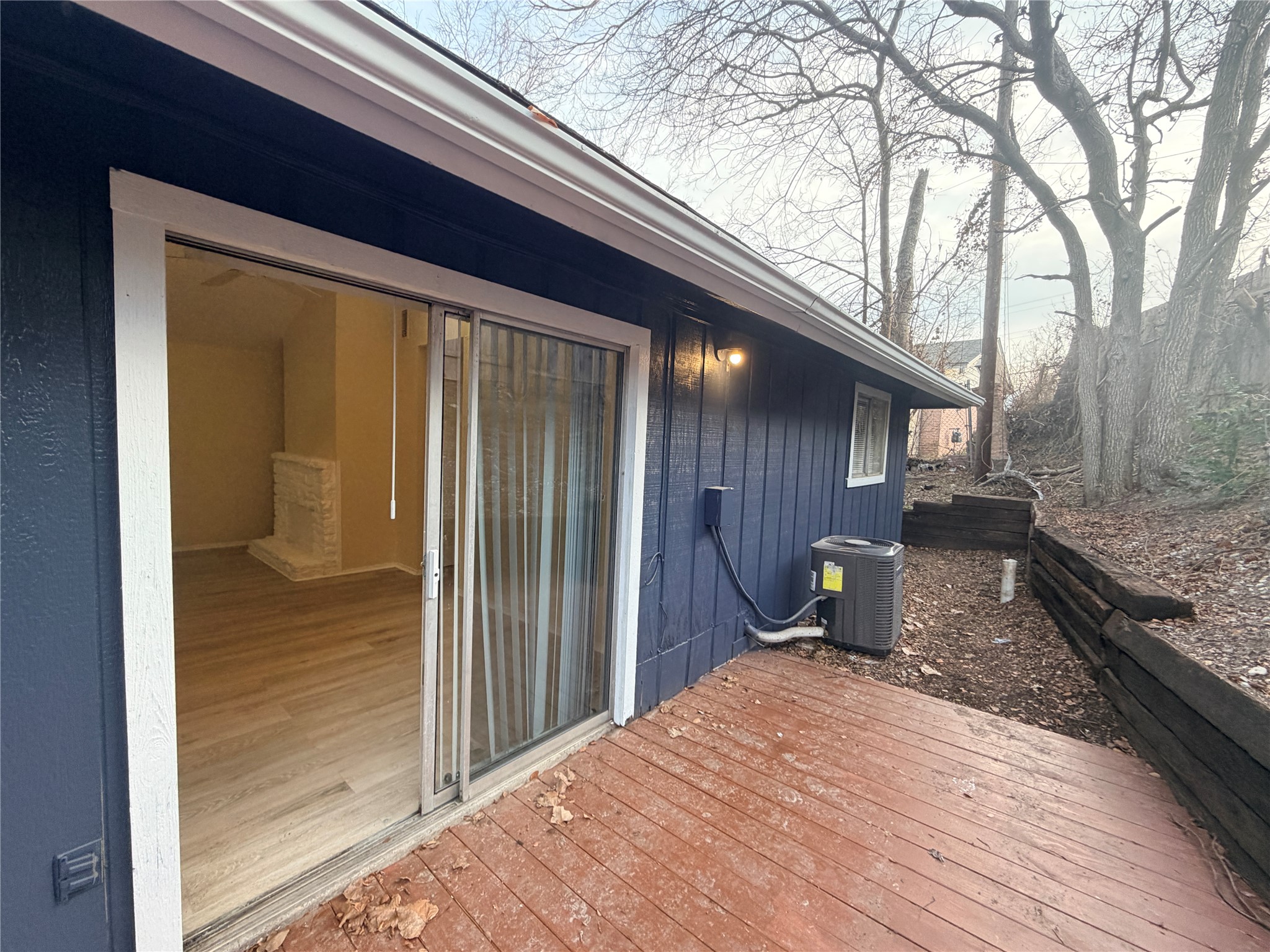 4302 Scottsdale Road, Unit A Austin, TX 78721 - Photo 24 of 30 a view of backyard with cabin