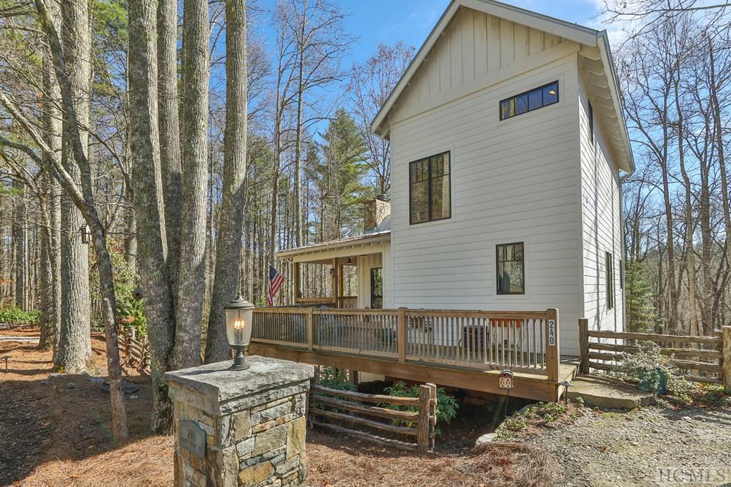 240 Henry Wright Road Highlands, NC 28741 - Photo 6 of 46 Gallery Image 6