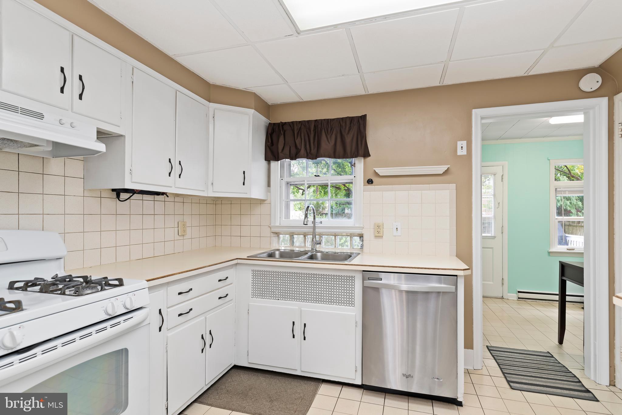 1605 Letchworth Road Camp Hill, PA 17011 - Photo 9 of 33 Gallery Image 9