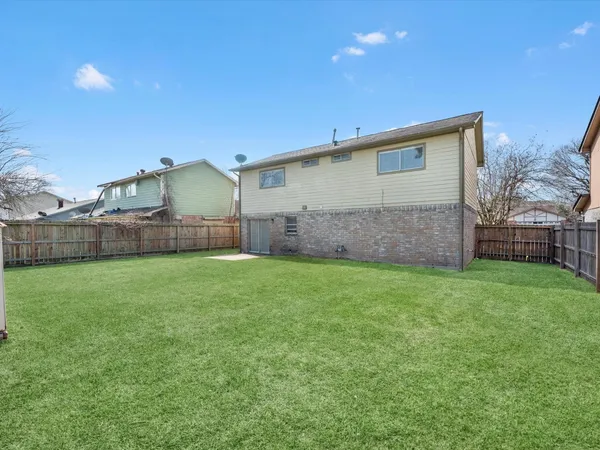 $1,850 | 19918 Bambiwoods Drive, Humble, TX 77346