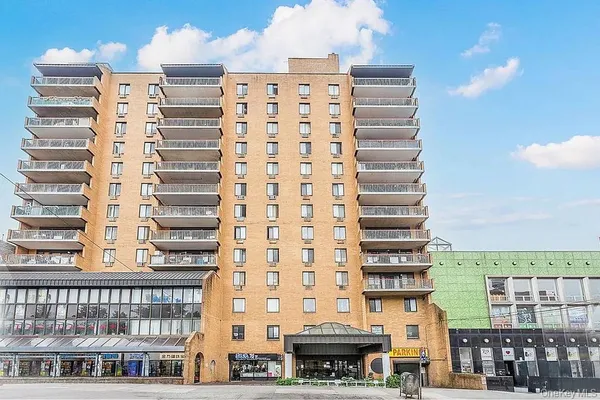 $786,000 | 133-36 41st Road, Unit 7F | Downtown Flushing