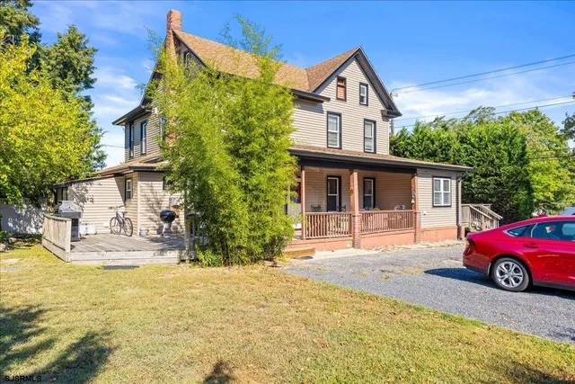 a house view with a outdoor space