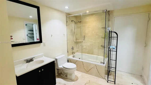 $3,499 | 19390 Collins Avenue, Unit 307, Sunny Isles Beach, FL 33160