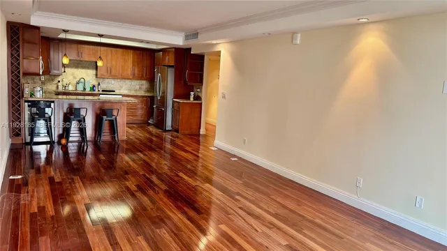 $3,499 | 19390 Collins Avenue, Unit 307, Sunny Isles Beach, FL 33160