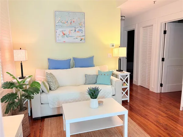 $890,000 | 370 East Railroad Avenue, Unit 1, Boca Grande, FL 33921