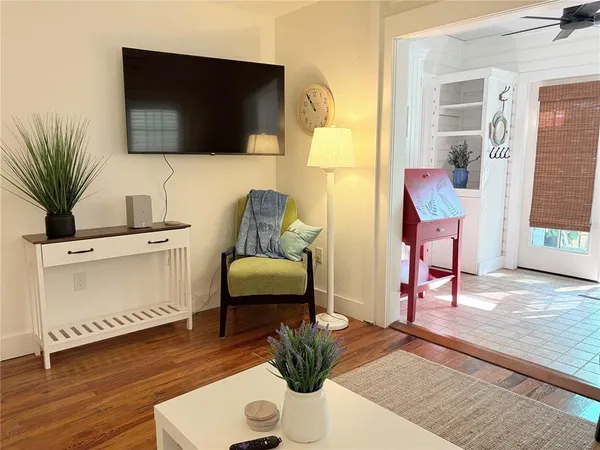 $890,000 | 370 East Railroad Avenue, Unit 1, Boca Grande, FL 33921