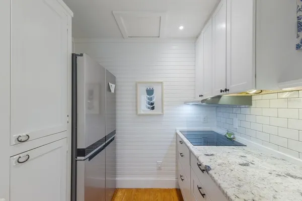 $890,000 | 370 East Railroad Avenue, Unit 1, Boca Grande, FL 33921