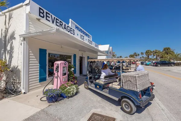 $890,000 | 370 East Railroad Avenue, Unit 1, Boca Grande, FL 33921