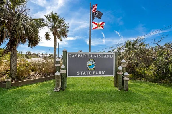 $890,000 | 370 East Railroad Avenue, Unit 1, Boca Grande, FL 33921