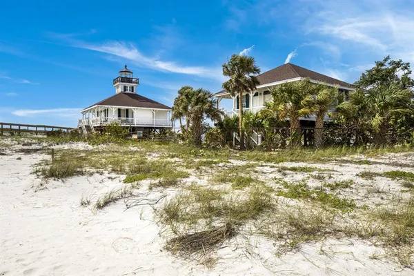 $890,000 | 370 East Railroad Avenue, Unit 1, Boca Grande, FL 33921