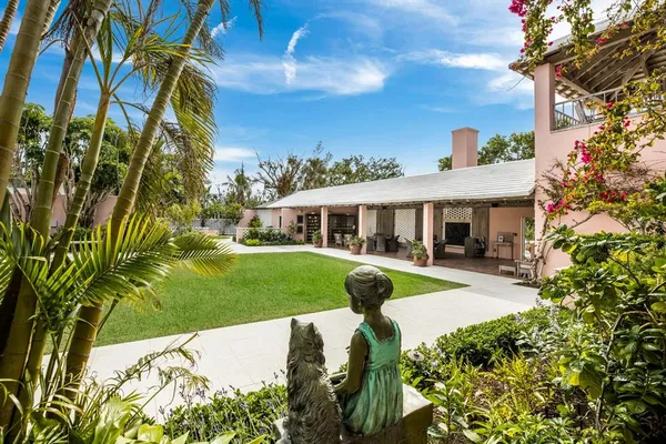 $890,000 | 370 East Railroad Avenue, Unit 1, Boca Grande, FL 33921