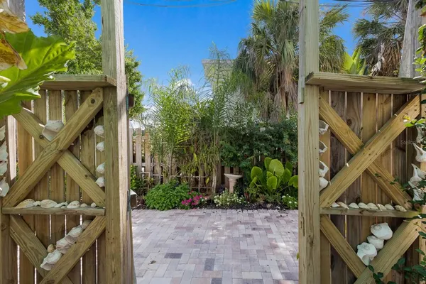 $890,000 | 370 East Railroad Avenue, Unit 1, Boca Grande, FL 33921