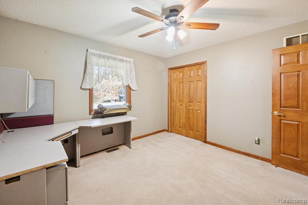 4842 Preston Road Howell, MI 48855 - Photo 32 of 77 Gallery Image 32