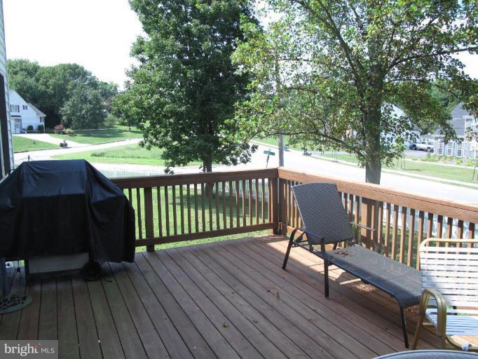 5002 New Forge Road Perry Hall, MD 21128 - Photo 4 of 23 Deck
