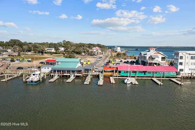 $363,700 | 1592 East New Carraway Place Southeast, Bolivia, NC 28422