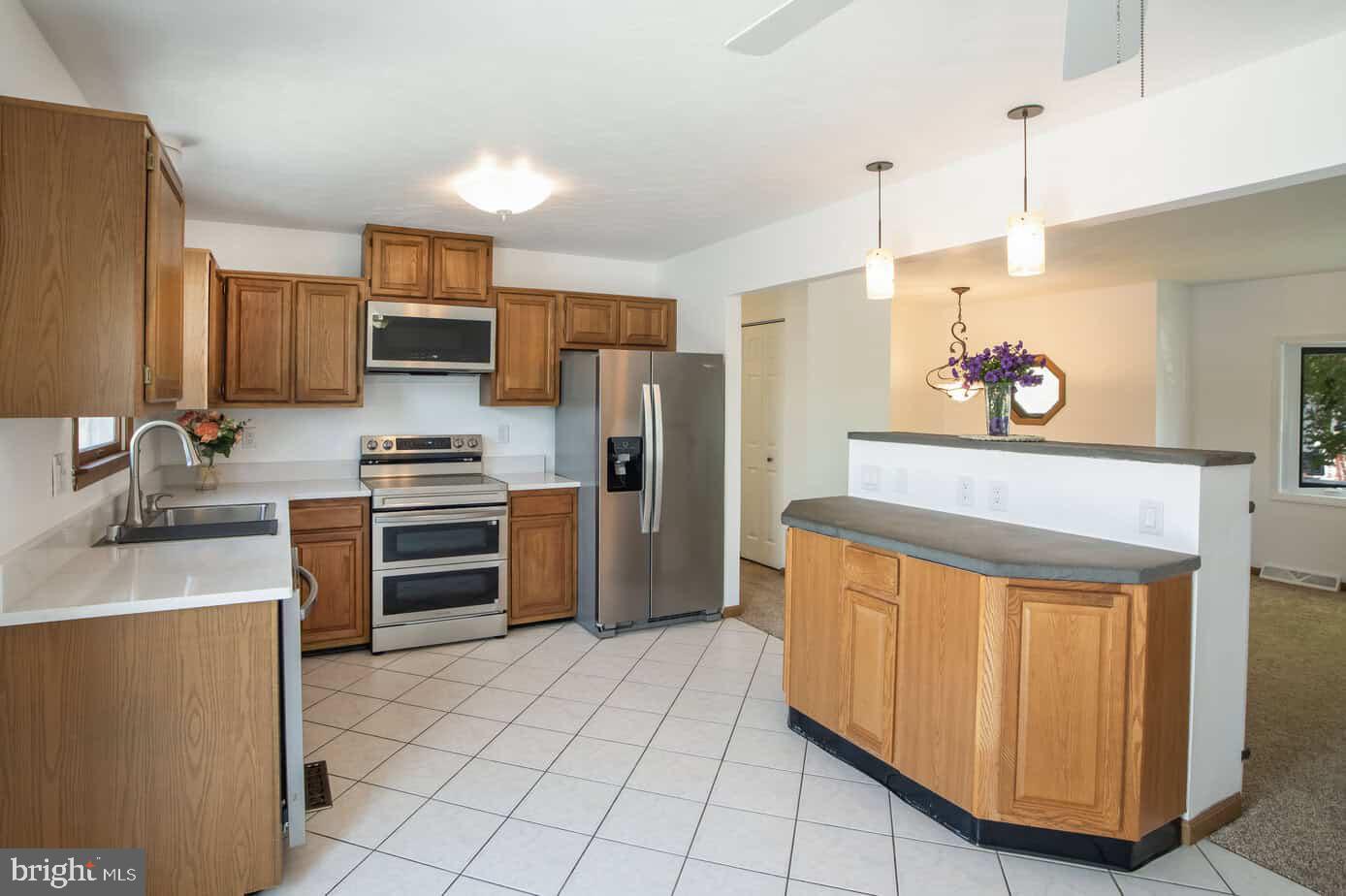 908 Horizon Road Mount Airy, MD 21771 - Photo 5 of 20 Kitchen
