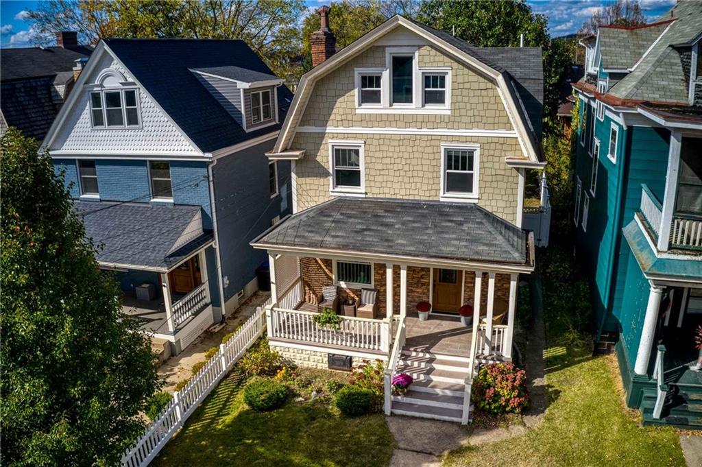 Amazing home in a fabulous location just a block or so to the happenings in the Village of Sewickley